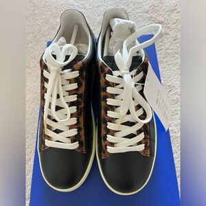 Stuart Weitzman Livvy Sneaker